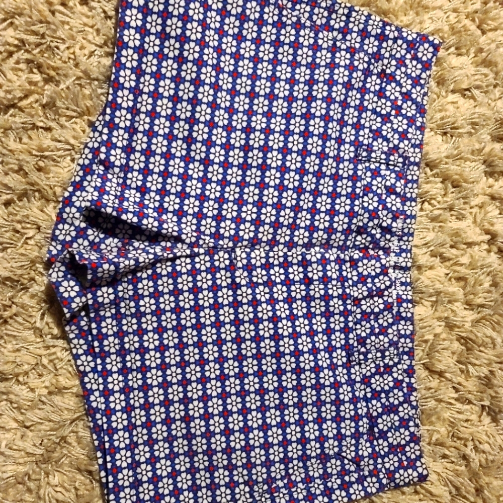 Gap Khaki shorts